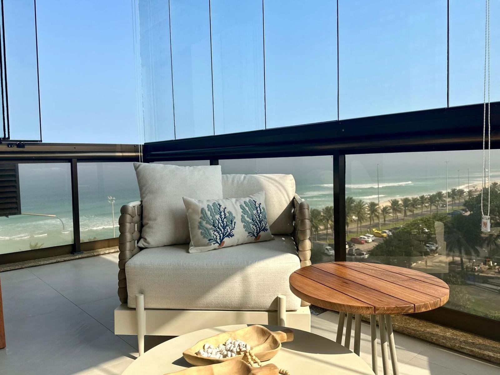 Lindo Apto No Melhor Lugar Da Barra Da Tijuca! Com Uma Vista De Tirar O Folego, Frente Para O Mar! Totalmente Equipado E Decorado Ao Lado Dos Melhores Hoteis E Quiosques Da Barra! Portaria 24H, Piscina, Sauna, Jacuzzi, Academia, Garagem, Wi-Fi, Lavan ريو دي جانيرو المظهر الخارجي الصورة