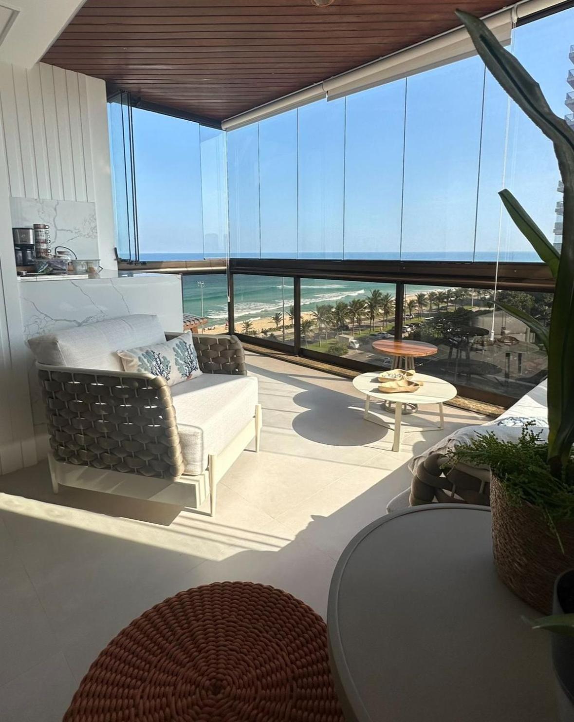 Lindo Apto No Melhor Lugar Da Barra Da Tijuca! Com Uma Vista De Tirar O Folego, Frente Para O Mar! Totalmente Equipado E Decorado Ao Lado Dos Melhores Hoteis E Quiosques Da Barra! Portaria 24H, Piscina, Sauna, Jacuzzi, Academia, Garagem, Wi-Fi, Lavan ريو دي جانيرو المظهر الخارجي الصورة