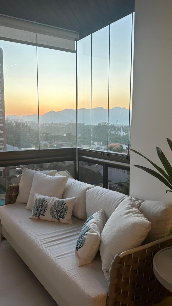 Lindo Apto No Melhor Lugar Da Barra Da Tijuca! Com Uma Vista De Tirar O Folego, Frente Para O Mar! Totalmente Equipado E Decorado Ao Lado Dos Melhores Hoteis E Quiosques Da Barra! Portaria 24H, Piscina, Sauna, Jacuzzi, Academia, Garagem, Wi-Fi, Lavan ريو دي جانيرو المظهر الخارجي الصورة
